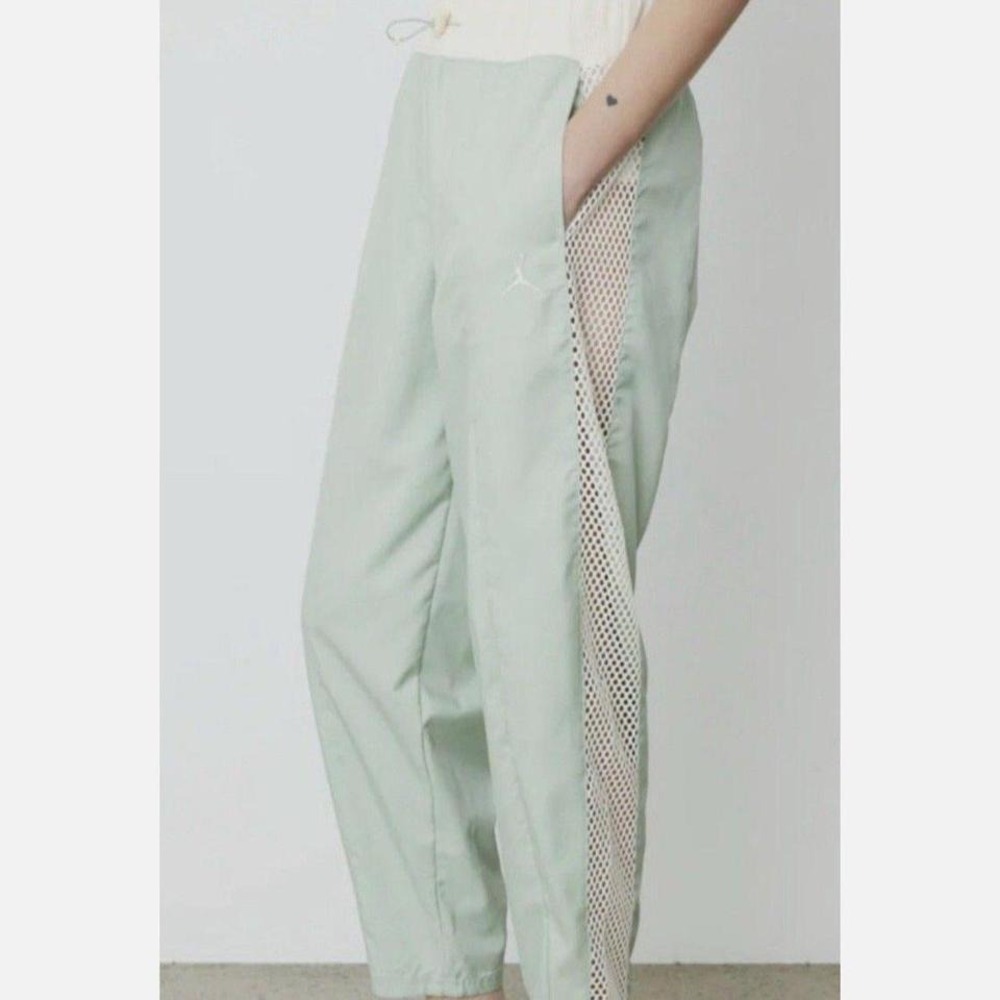 Jordan X WOMENS Bephie Beauty Supply Dusty Sage Track Pants Size Small - Picture 3 of 10